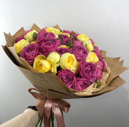 Букет 013 из 17 пионовидных роз Составлен из:  в интернет-магазине «Букет Юг»